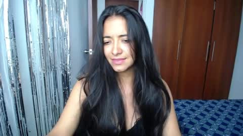Ilauren online show from 06-20-26, 01:47