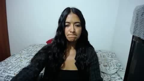 Ilauren online show from 06-25-26, 08:30