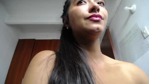 Ilauren online show from 07-28-26, 07:39