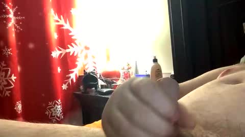 Snapshot of wigsplitah chatting on 02-16-26, 01:07 wigsplitah online show from 02-16-26, 01:07