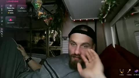 wilclyde1996 online show from 11-28-25, 03:20