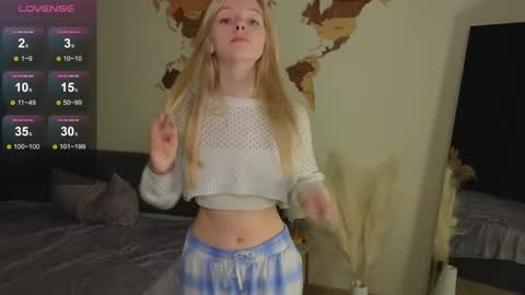 Snapshot of wildadearborn chatting on 02-25-25, 09:31 Ava online show from 02-25-25, 09:31