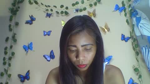 Snapshot of wildah chatting on 05-26-26, 06:15 wildah online show from 05-26-26, 06:15