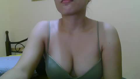 Snapshot of wildcamille chatting on 03-02-25, 05:33 camille online show from 03-02-25, 05:33