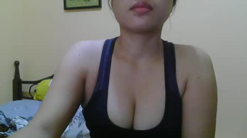 Snapshot of wildcamille chatting on 03-09-25, 10:41 camille online show from 03-09-25, 10:41