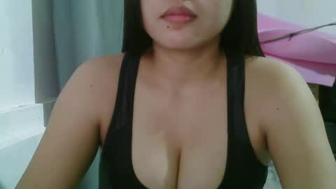 Snapshot of wildcamille chatting on 09-20-25, 11:06 camille online show from 09-20-25, 11:06