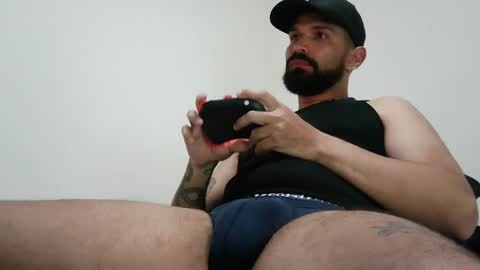 Wilder Grey online show from 01-21-25, 08:54