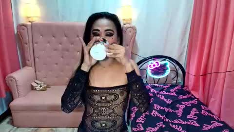 Snapshot of wildnika chatting on 10-19-25, 01:50 wildnika online show from 10-19-25, 01:50