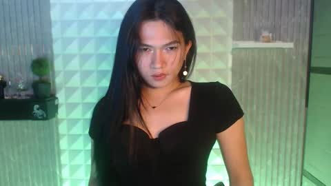 Snapshot of wildsexmigzel chatting on 03-04-26, 04:35 Andrea Sofie online show from 03-04-26, 04:35