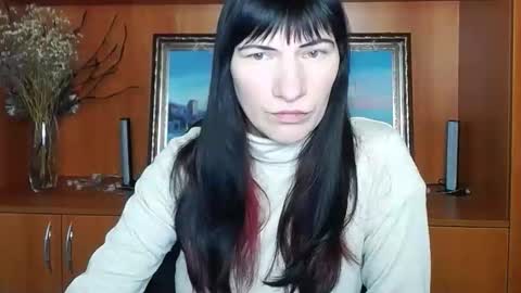 Snapshot of wildsoul8 chatting on 01-18-26, 07:23 Rosalinda online show from 01-18-26, 07:23