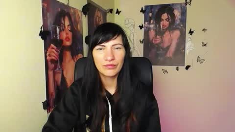 Rosalinda online show from 05-18-26, 05:35