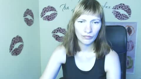 Snapshot of wildsoul8 chatting on 06-27-26, 12:22 Rosalinda online show from 06-27-26, 12:22