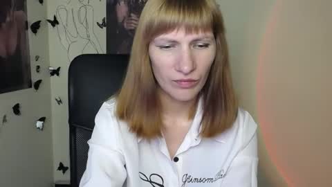 Snapshot of wildsoul8 chatting on 07-12-26, 05:59 Rosalinda online show from 07-12-26, 05:59