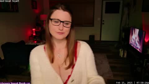 Snapshot of wildsouthernpeach chatting on 02-16-25, 01:58 Ivy online show from 02-16-25, 01:58