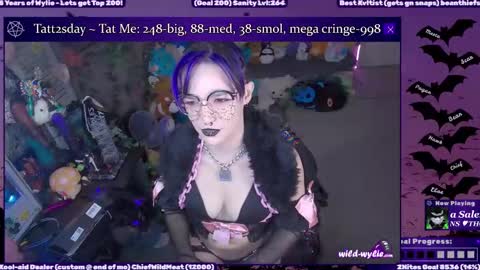 Snapshot of wildwylie chatting on 10-29-25, 02:25 Wylie Wanderlust online show from 10-29-25, 02:25