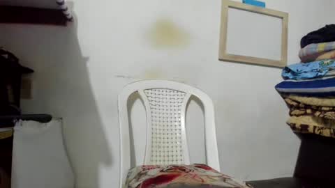 Snapshot of wilfer484725 chatting on 07-18-26, 02:05 wilfer online show from 07-18-26, 02:05