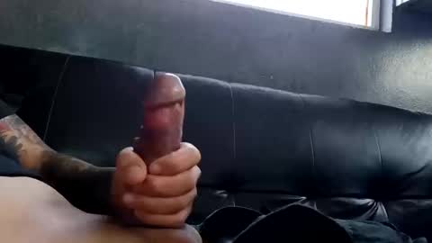 wilfredovillanueva2616 online show from 10-19-25, 01:34
