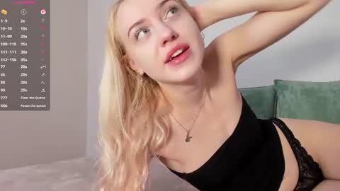 Snapshot of willapurr chatting on 07-03-26, 10:32 Willa online show from 07-03-26, 10:32