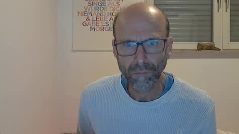 Snapshot of willbillbillwill chatting on 09-30-25, 08:36 Lilian online show from 09-30-25, 08:36