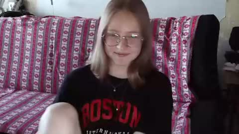 Olivia online show from 07-27-26, 05:03