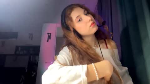 Alice online show from 02-06-26, 02:42