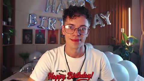 William online show from 04-27-26, 08:45