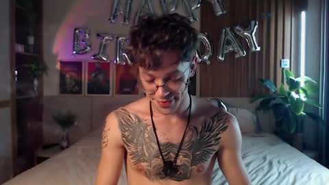 William online show from 04-29-26, 01:48