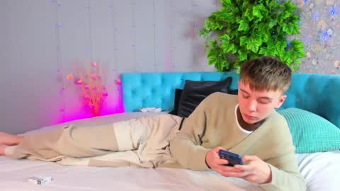 will online show from 01-27-25, 04:41