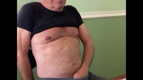 Snapshot of willirob chatting on 03-03-25, 06:22 William online show from 03-03-25, 06:22