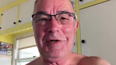 William online show from 05-11-26, 04:04