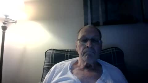 Willhedoher online show from 12-19-25, 01:51