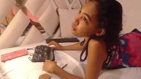 luna online show from 04-23-26, 01:57