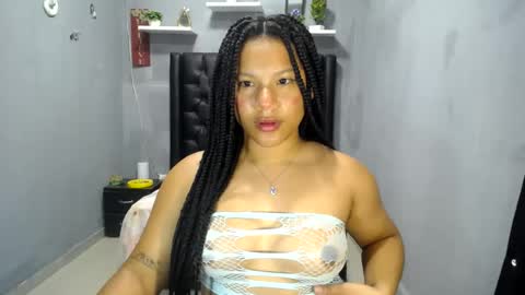 Snapshot of willowsweett chatting on 07-16-26, 12:11 WIllow online show from 07-16-26, 12:11