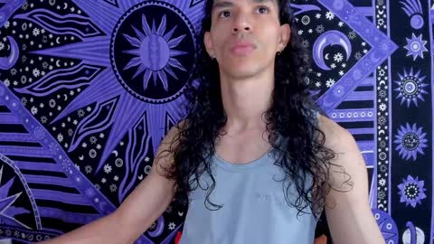Snapshot of willy_veins chatting on 12-17-24, 07:29 willy_veins online show from 12-17-24, 07:29