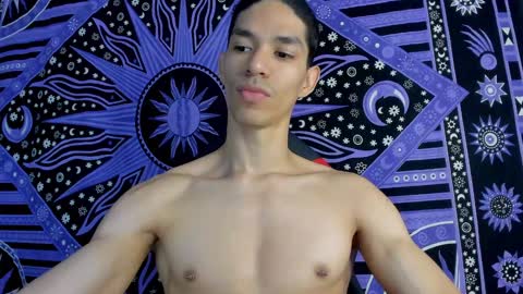 Snapshot of willy_veins chatting on 01-06-25, 12:46 willy_veins online show from 01-06-25, 12:46