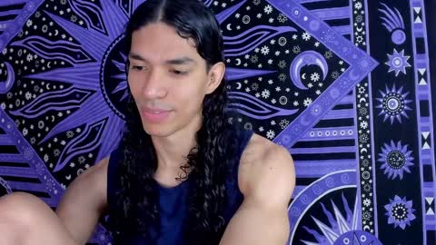 Snapshot of willy_veins chatting on 01-08-25, 11:43 willy_veins online show from 01-08-25, 11:43