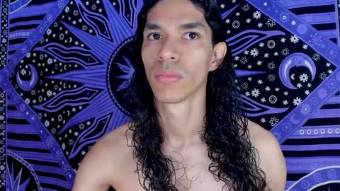 Snapshot of willy_veins chatting on 01-10-25, 12:15 willy_veins online show from 01-10-25, 12:15