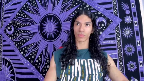 Snapshot of willy_veins chatting on 01-15-25, 11:43 willy_veins online show from 01-15-25, 11:43