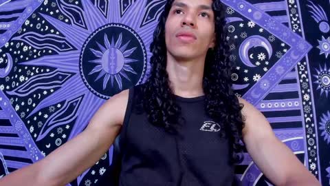 Snapshot of willy_veins chatting on 02-03-25, 06:07 willy_veins online show from 02-03-25, 06:07