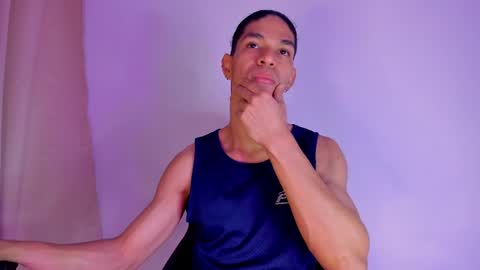 Snapshot of willy_veins chatting on 02-24-25, 12:05 willy_veins online show from 02-24-25, 12:05