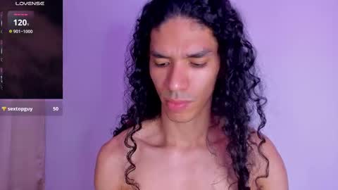 Snapshot of willy_veins chatting on 02-28-25, 04:32 willy_veins online show from 02-28-25, 04:32
