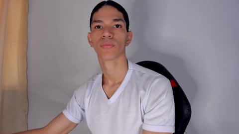 Snapshot of willy_veins chatting on 03-02-25, 02:21 willy_veins online show from 03-02-25, 02:21