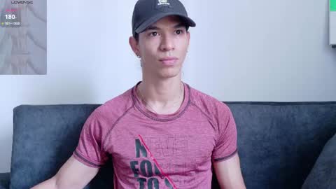 Snapshot of willy_veins chatting on 07-31-26, 03:33 willy_veins online show from 07-31-26, 03:33