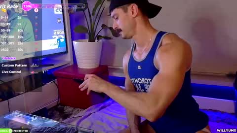 Snapshot of willyumx chatting on 10-17-25, 11:40 William Miguel online show from 10-17-25, 11:40