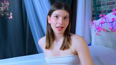 Vicki3 online show from 04-29-26, 07:01