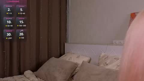 Mary online show from 02-10-26, 01:32