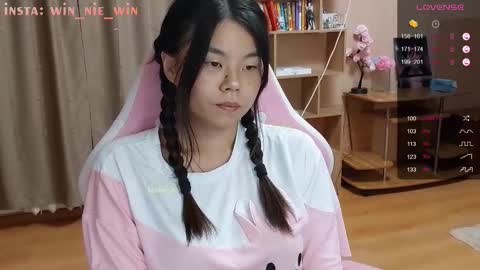 Winnie online show from 09-08-25, 10:20