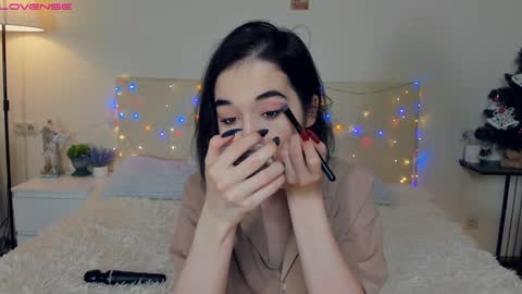 Snapshot of wine_on_lips chatting on 12-29-24, 07:17 Amalia and Mia online show from 12-29-24, 07:17