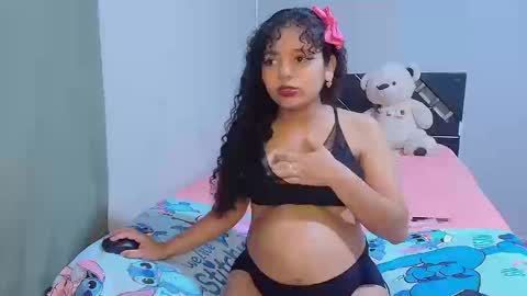  Winnifer Gonzalez  online show from 09-12-25, 04:01
