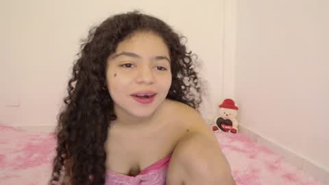  Winnifer Gonzalez  online show from 07-06-26, 03:03